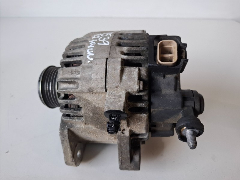 Recambio de alternador para hyundai i30 (fd) d4fb referencia OEM IAM 2655475  