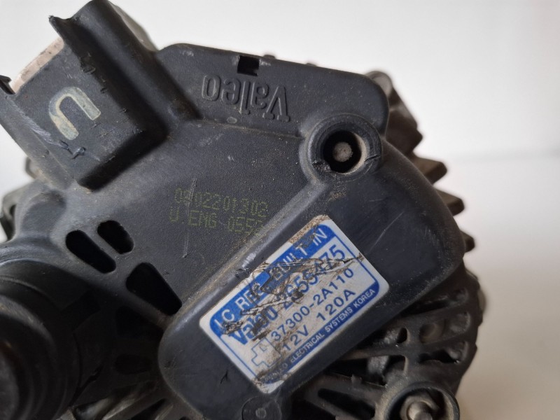Recambio de alternador para hyundai i30 (fd) d4fb referencia OEM IAM 2655475  