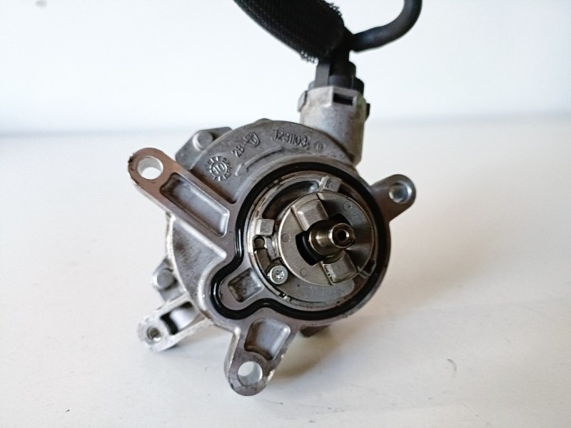 Recambio de depresor freno / bomba vacio para volvo xc60 d5244t10 referencia OEM IAM 31219463  