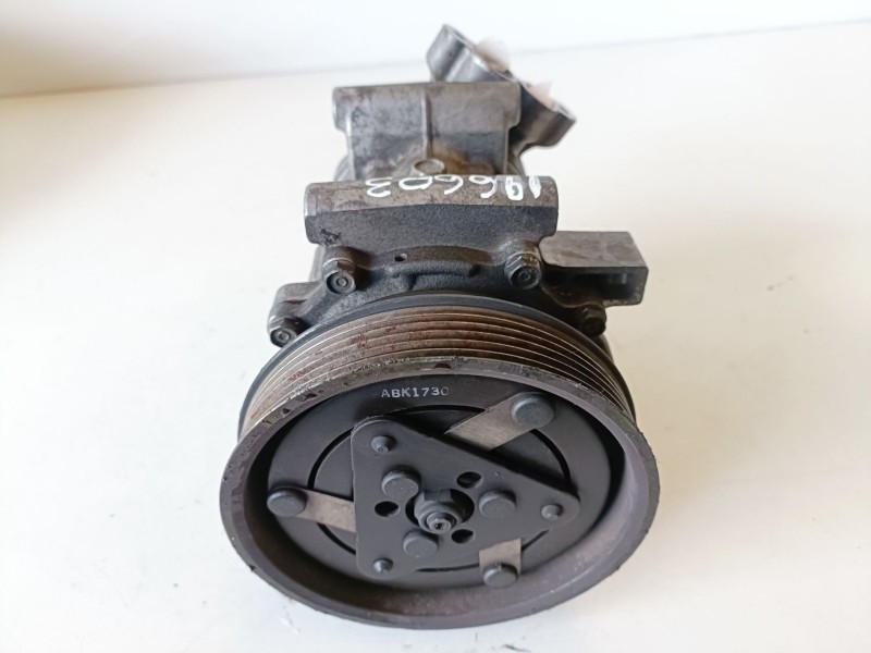 Recambio de compresor aire acondicionado para renault clio iii k9k764 referencia OEM IAM 8200365787A  