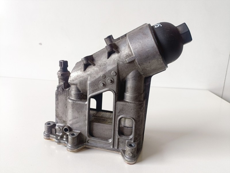 Recambio de enfriador aceite motor para bmw serie 3 berlina (e90) n47d20a referencia OEM IAM 11427797392  