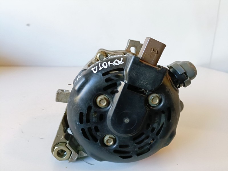 Recambio de alternador para toyota hilux (gun1) 2gdftv referencia OEM IAM 270600L110  