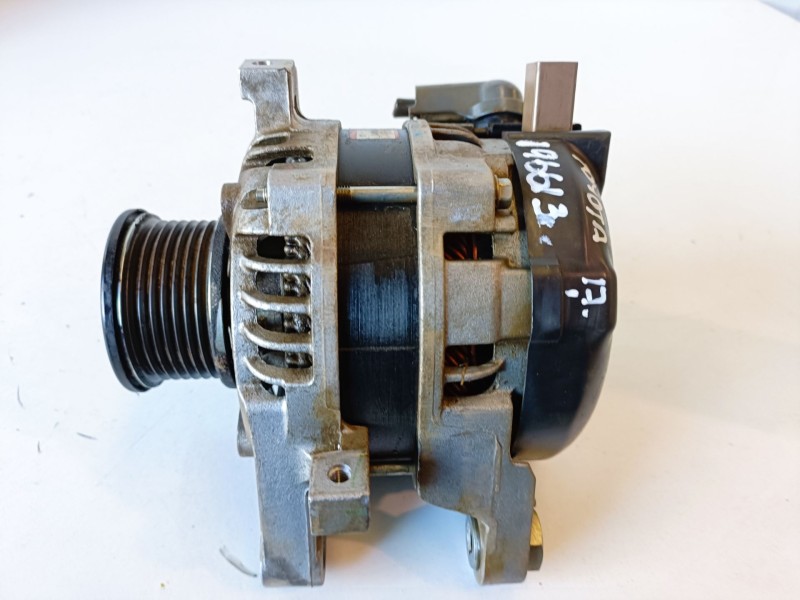 Recambio de alternador para toyota hilux (gun1) 2gdftv referencia OEM IAM 270600L110  