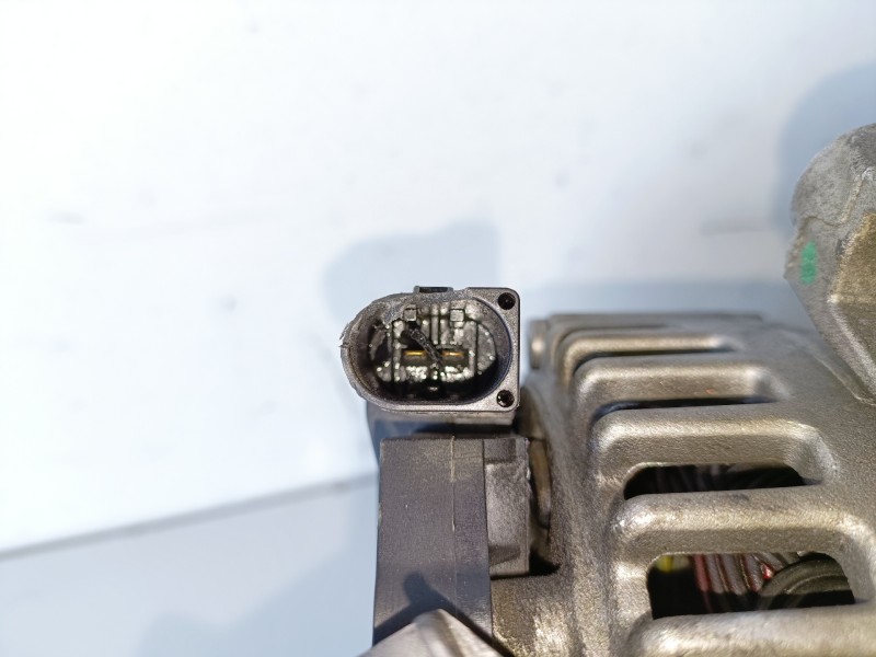 Recambio de alternador para bmw serie 3 compacto (e46) n42b18a referencia OEM IAM 0121715017  