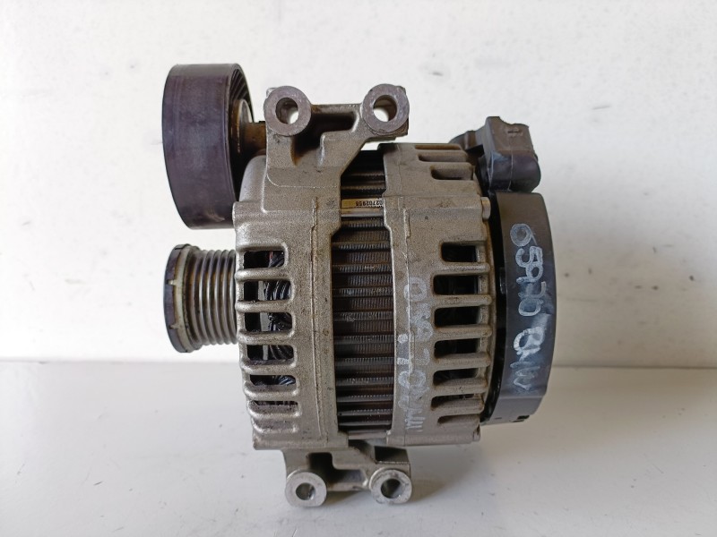 Recambio de alternador para bmw serie 3 compacto (e46) n42b18a referencia OEM IAM 0121715017  