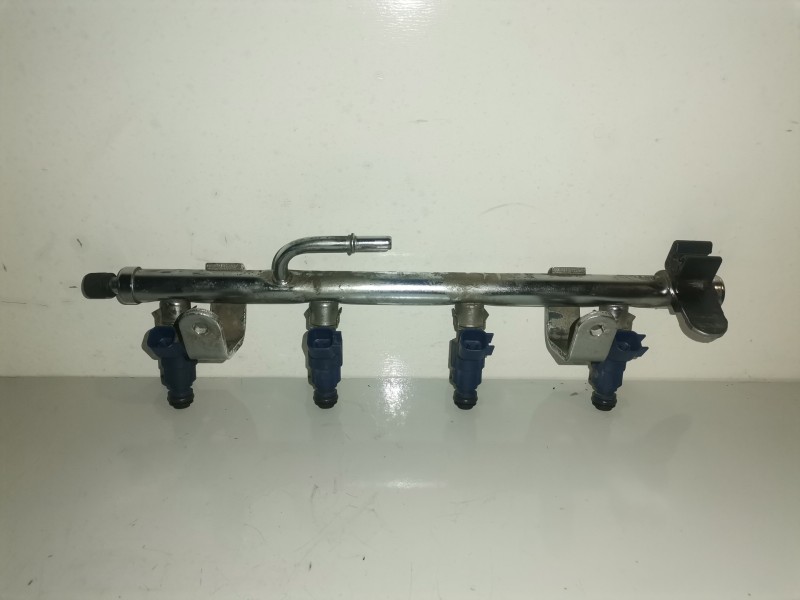 Recambio de rampa inyectora para chrysler pt cruiser ejd referencia OEM IAM   