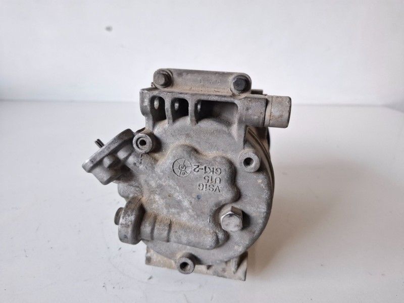 Recambio de compresor aire acondicionado para hyundai i30 (fd) d4fb referencia OEM IAM F500AN6CA06  