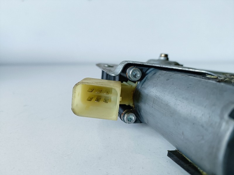 Recambio de elevalunas delantero izquierdo para volvo s60 berlina d5244t2 referencia OEM IAM   