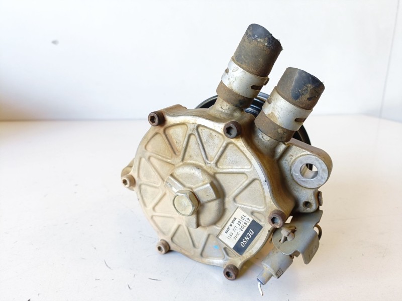 Recambio de bomba agua para toyota hilux (gun1) 2gdftv referencia OEM IAM 4181000040  