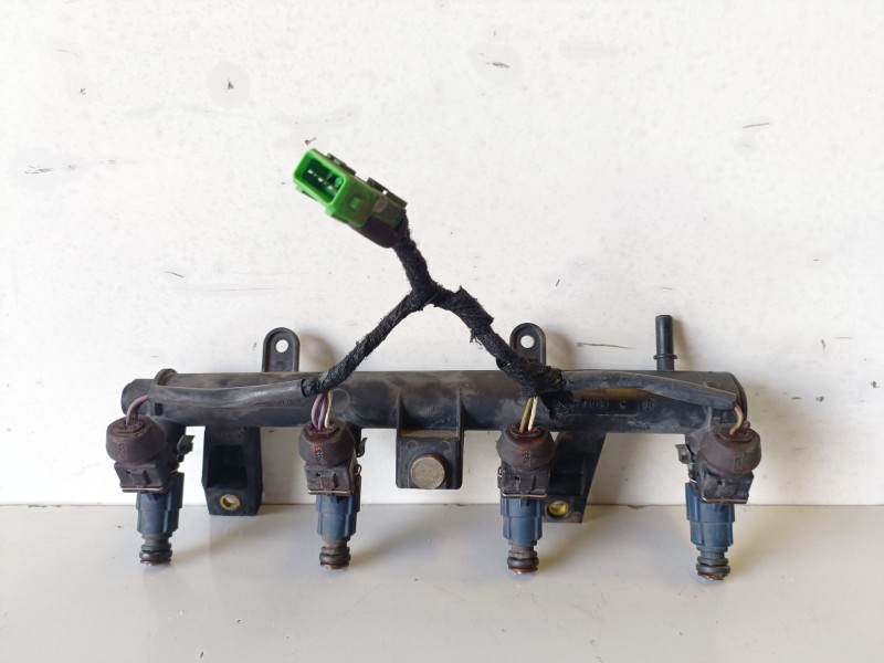 Recambio de rampa inyectora para peugeot 206 nfz referencia OEM IAM 9625194080  