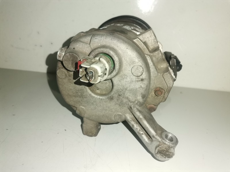 Recambio de compresor aire acondicionado para chrysler pt cruiser ejd referencia OEM IAM 4472204180  