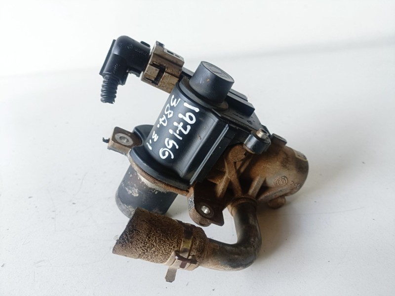 Recambio de valvula egr para dacia duster i k9k856 referencia OEM IAM H8200836385  