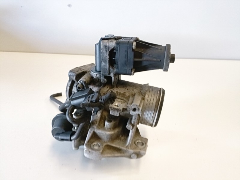 Recambio de valvula egr para volvo xc60 d5244t10 referencia OEM IAM 505906010  