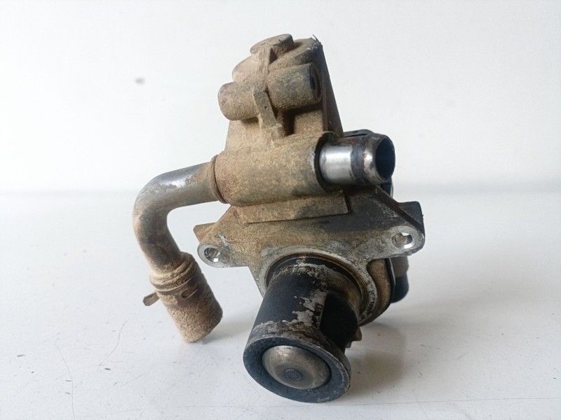 Recambio de valvula egr para dacia duster i k9k856 referencia OEM IAM H8200836385  