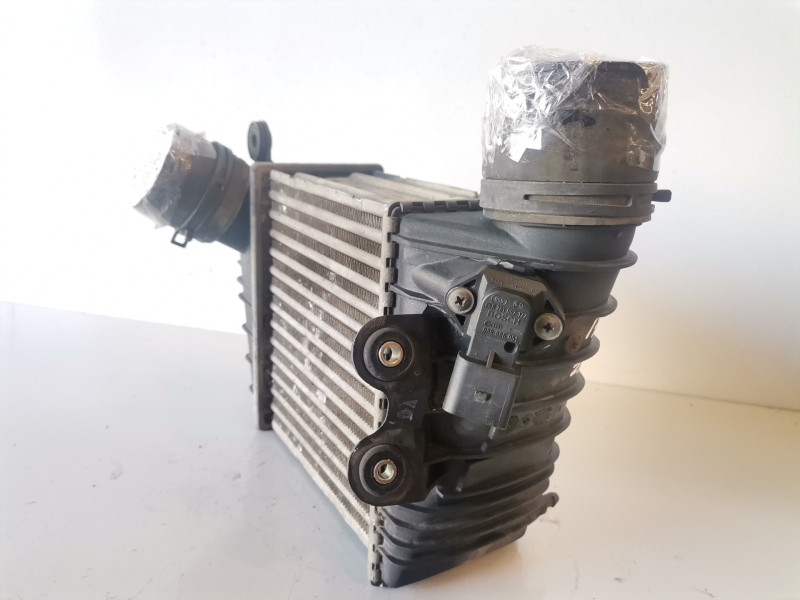 Recambio de intercooler para seat leon (1m1) asv referencia OEM IAM 1J0145803F  