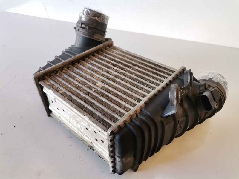Recambio de intercooler para seat leon (1m1) asv referencia OEM IAM 1J0145803F  