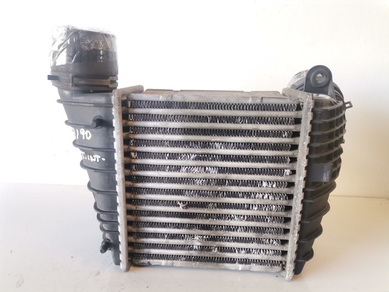 Recambio de intercooler para seat leon (1m1) asv referencia OEM IAM 1J0145803F  