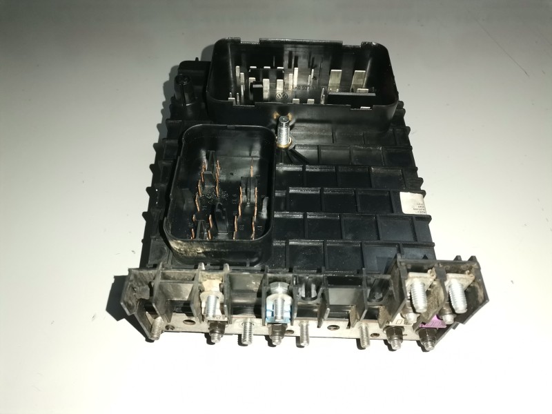 Recambio de caja reles / fusibles para volkswagen golf v (1k1)(10.2003) bkc referencia OEM IAM 1K0937124K  