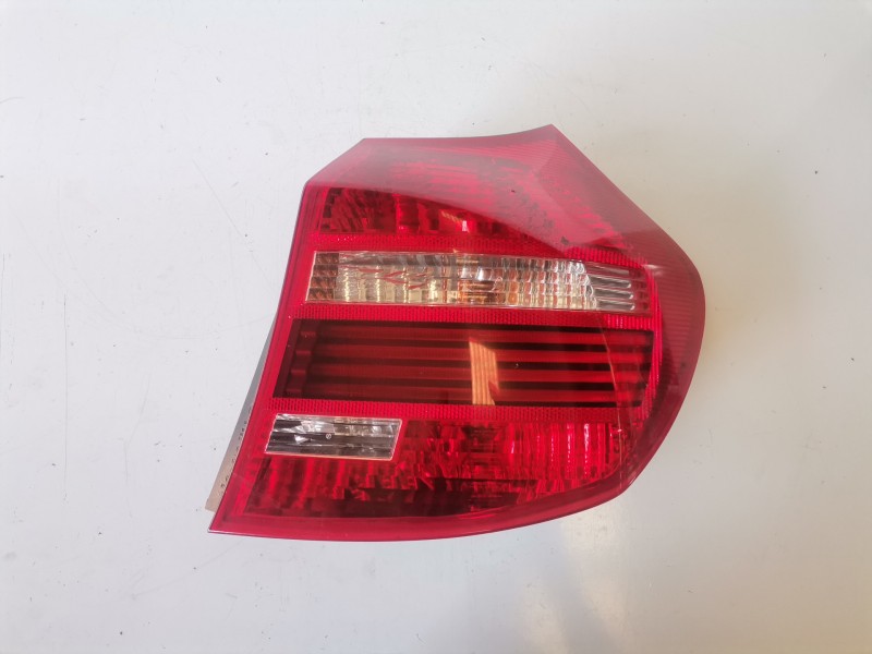 Recambio de piloto trasero derecho para bmw serie 1 berlina (e81/e87) n47d20a referencia OEM IAM 718129307/3013580000  
