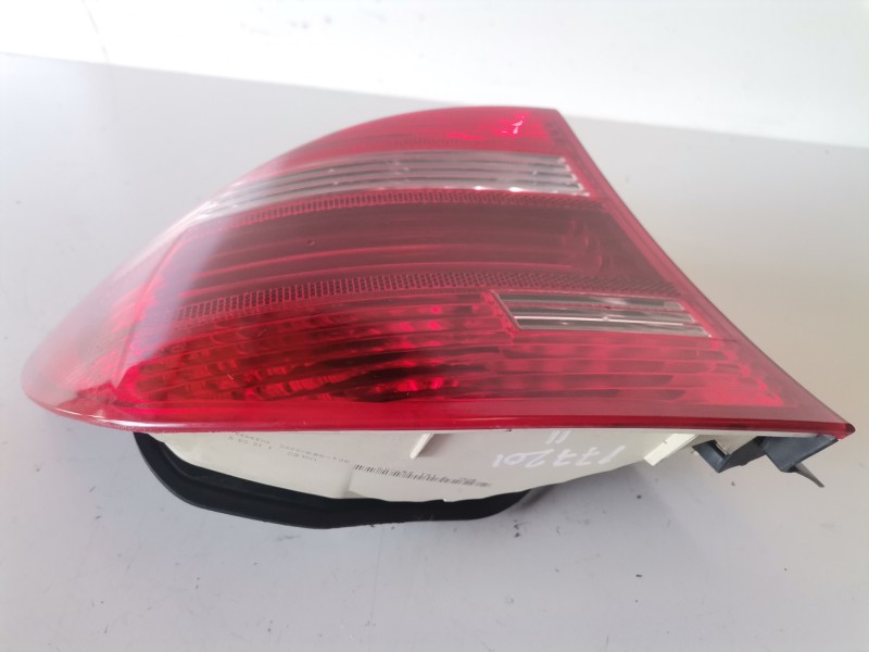 Recambio de piloto trasero izquierdo para bmw serie 1 berlina (e81/e87) n47d20a referencia OEM IAM 718129707/3013590000  