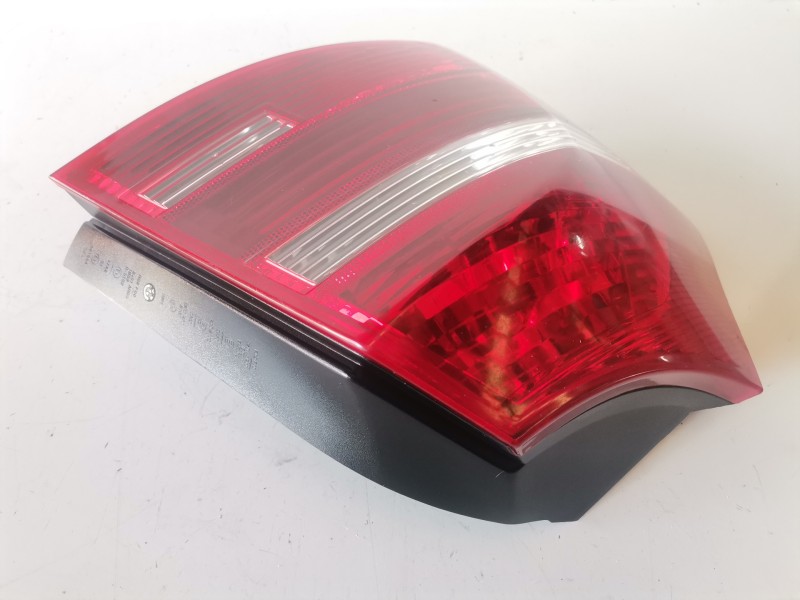 Recambio de piloto trasero izquierdo para bmw serie 1 berlina (e81/e87) n47d20a referencia OEM IAM 718129707/3013590000  