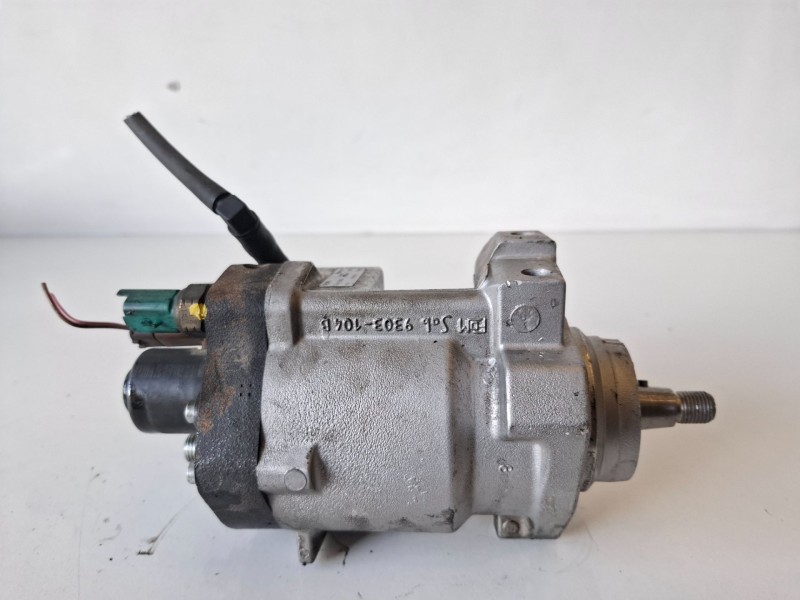 Recambio de bomba inyeccion para kia carnival ii (fl) j3 referencia OEM IAM 331004X700  
