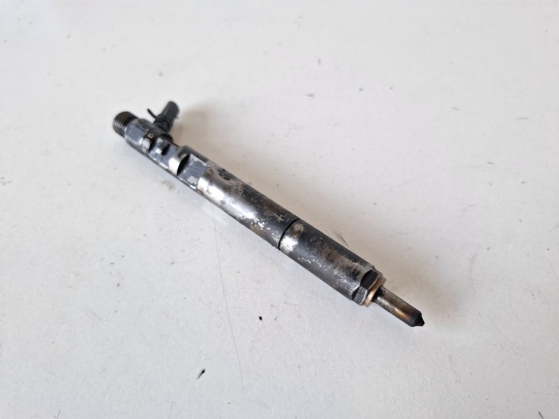 Recambio de inyector para kia carnival ii (fl) j3 referencia OEM IAM   