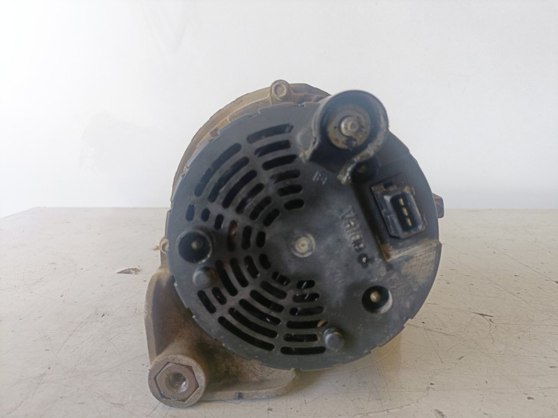 Recambio de alternador para land rover range rover (lm) td6 3.0 referencia OEM IAM 2542686B  