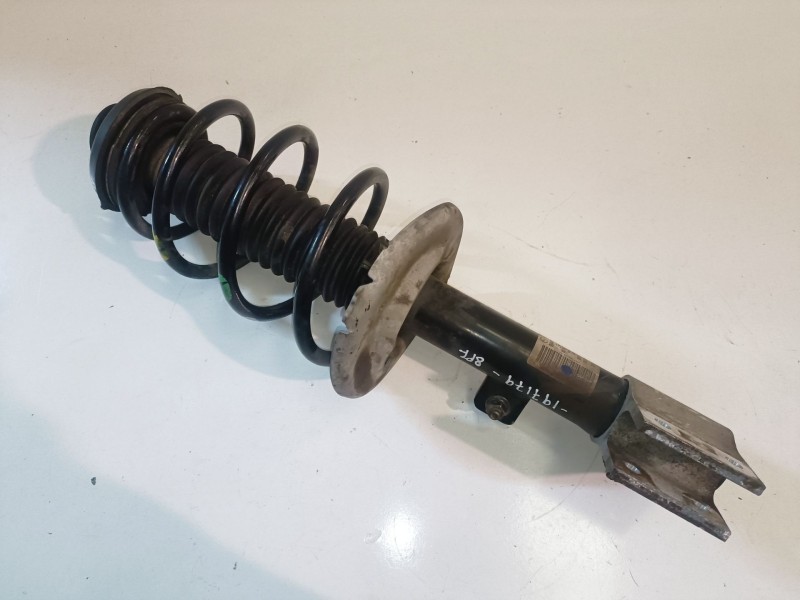 Recambio de amortiguador delantero derecho para peugeot partner furgón 9h06 / 9hn referencia OEM IAM 968410868006  