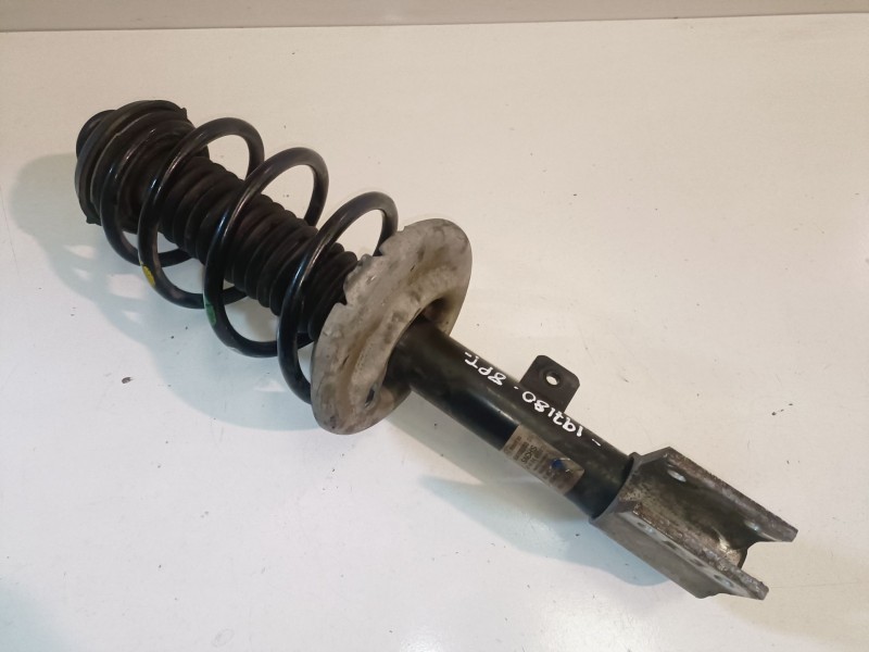 Recambio de amortiguador delantero izquierdo para peugeot partner furgón 9h06 / 9hn referencia OEM IAM 968410868006  