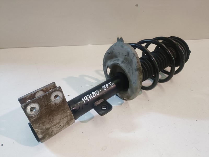 Recambio de amortiguador delantero izquierdo para peugeot partner furgón 9h06 / 9hn referencia OEM IAM 968410868006  