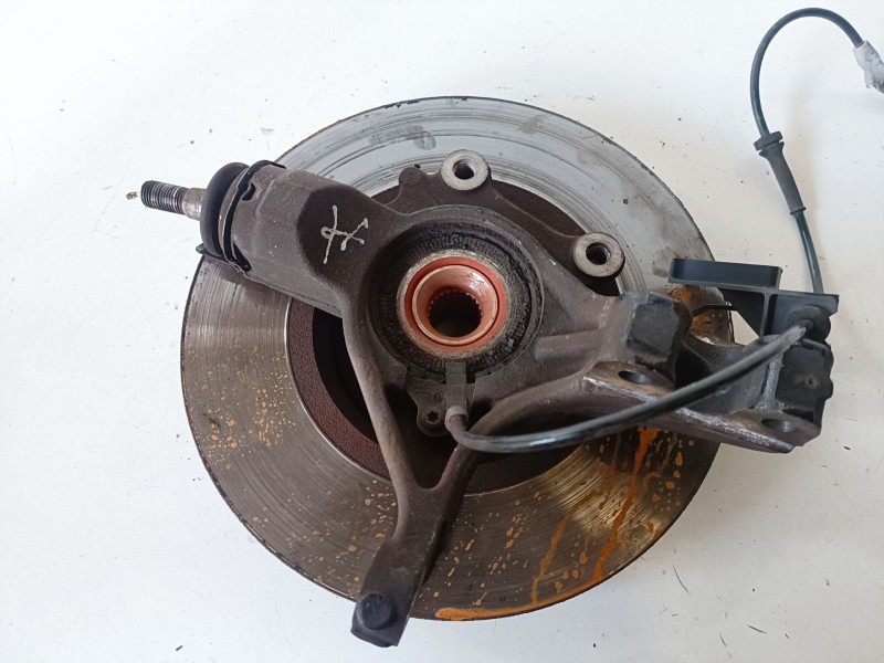 Recambio de mangueta delantera izquierda para peugeot partner furgón 9h06 / 9hn referencia OEM IAM   
