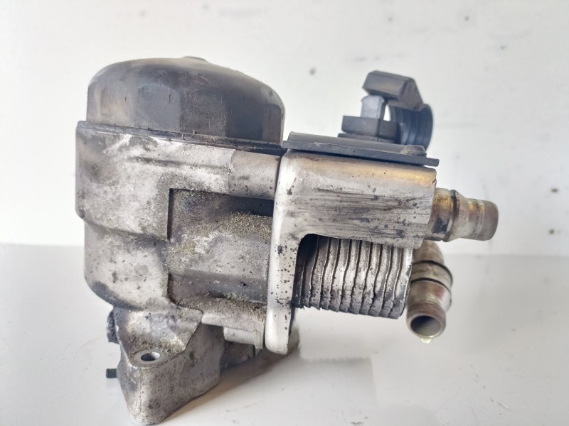 Recambio de enfriador aceite motor para bmw serie 3 compacto (e46) n42b18a referencia OEM IAM 83837  