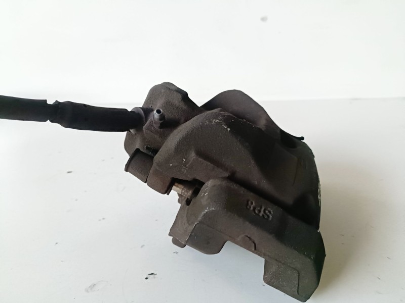 Recambio de pinza de freno delantera derecha para peugeot partner furgón 9h06 / 9hn referencia OEM IAM   