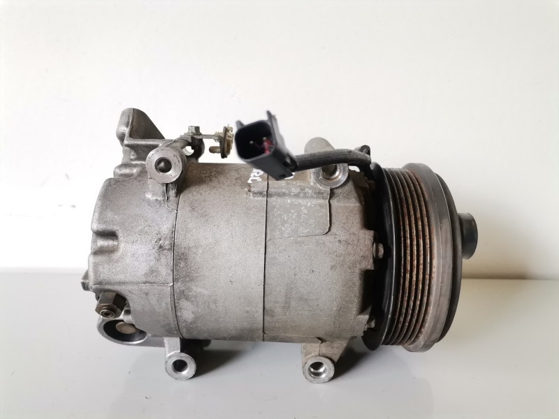 Recambio de compresor aire acondicionado para ford focus berlina (cb4) g8db referencia OEM IAM 3M5H19D629KF  