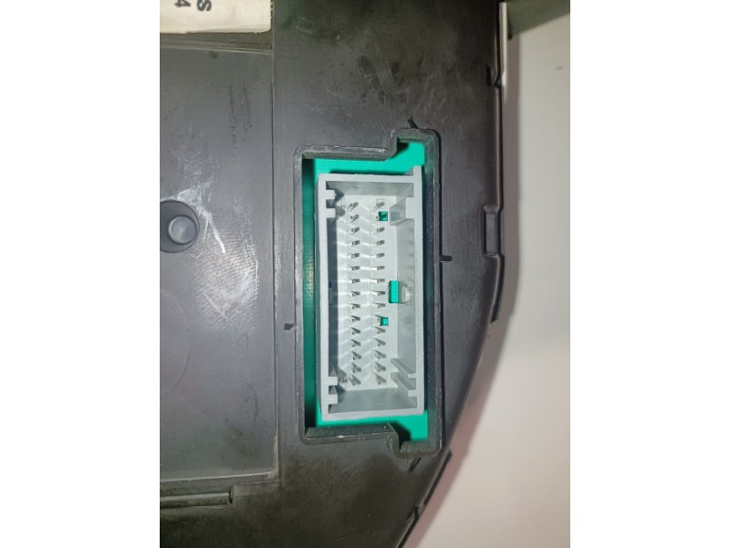 Recambio de cuadro instrumentos para renault megane ii berlina 5p k4m760 referencia OEM IAM 8200364023C  