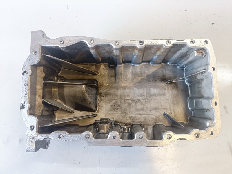 Recambio de carter para chrysler sebring berlina byl referencia OEM IAM 03G103603AA  
