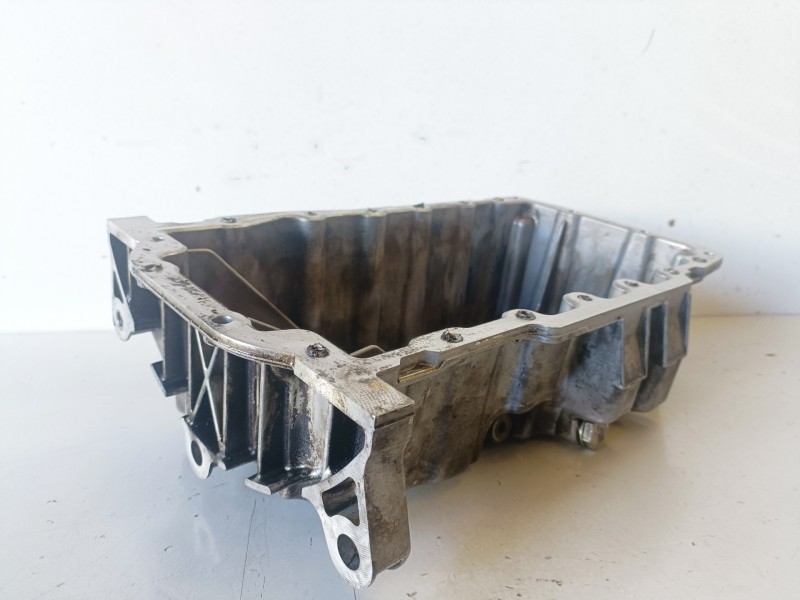 Recambio de carter para chrysler sebring berlina byl referencia OEM IAM 03G103603AA  