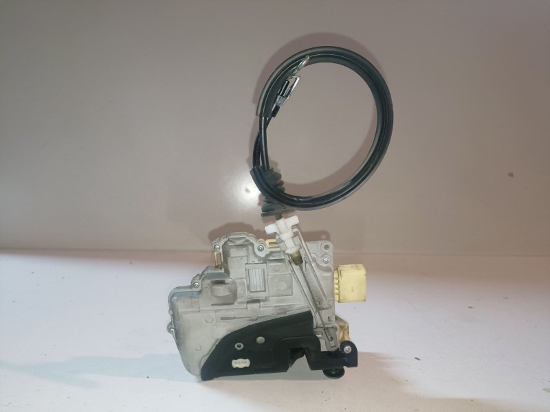 Recambio de cerradura puerta delantera izquierda para volkswagen passat variant (3c5) bkp referencia OEM IAM 3C1937015A  