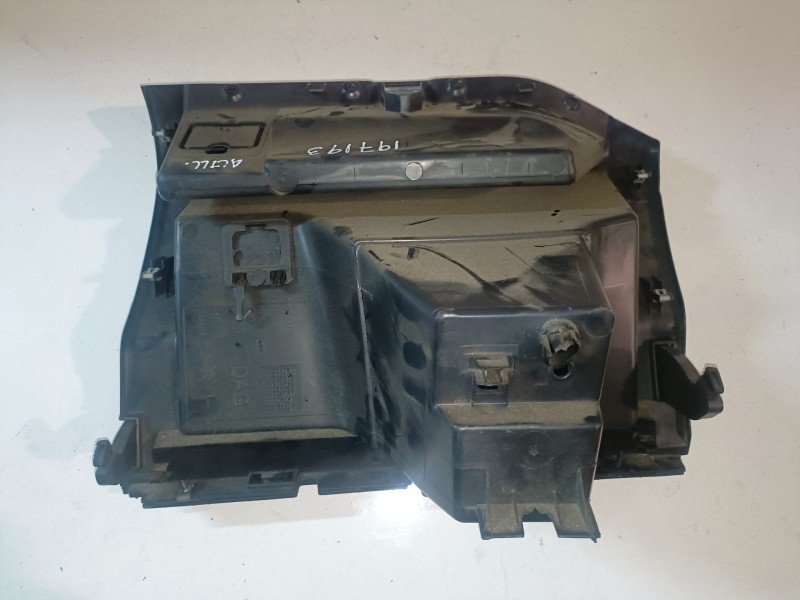 Recambio de guantera para peugeot partner furgón 9h06 / 9hn referencia OEM IAM   