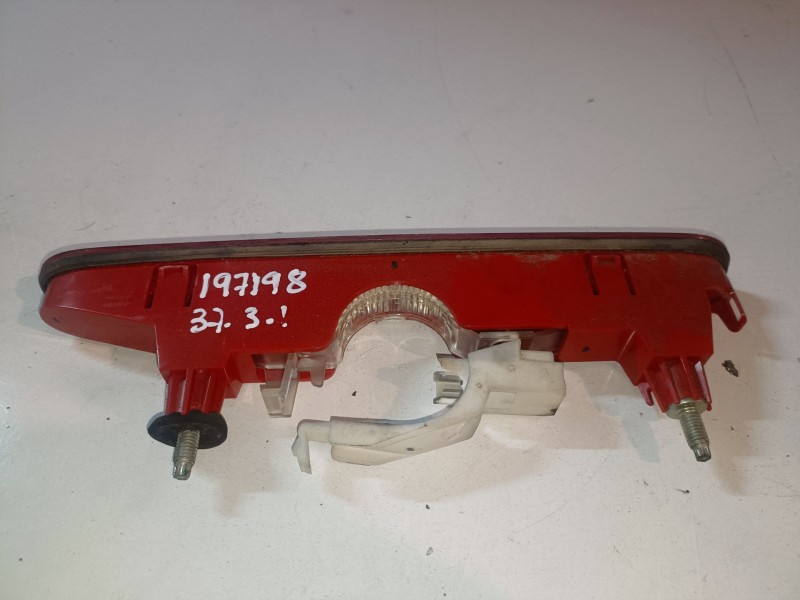 Recambio de luz central de freno para peugeot partner furgón 9h06 / 9hn referencia OEM IAM 9682830180  