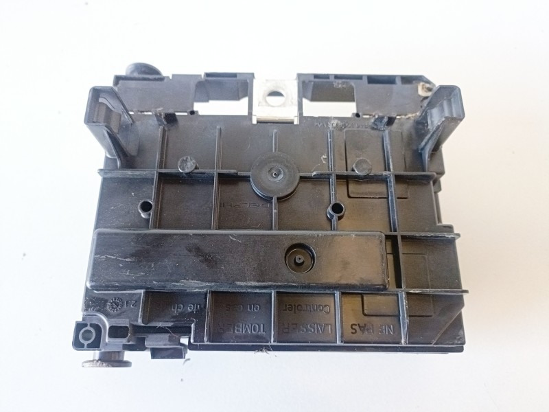 Recambio de caja reles / fusibles para citroen grand c4 picasso 9hr / 9h05 referencia OEM IAM 9807028580  