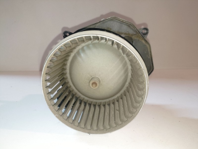 Recambio de ventilador calefaccion para peugeot partner furgón 9h06 / 9hn referencia OEM IAM   