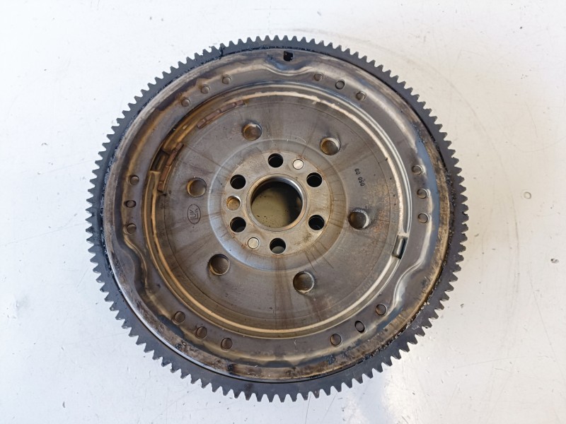 Recambio de volante motor para bmw serie 3 compacto (e46) n42b18a referencia OEM IAM   
