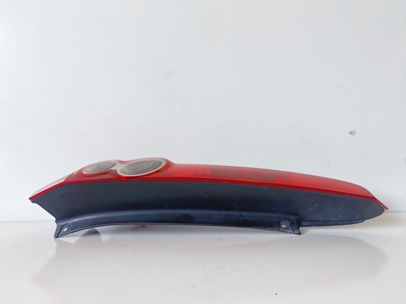 Recambio de piloto trasero izquierdo para ford fiesta (cb1) f6jb referencia OEM IAM   