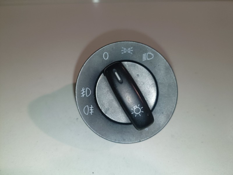 Recambio de mando luces para volkswagen passat variant (3c5) bkp referencia OEM IAM 1K0941431AJ  