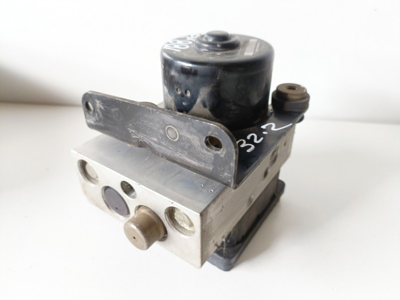 Recambio de abs para ssangyong rexton d27dt referencia OEM IAM 4894008100  