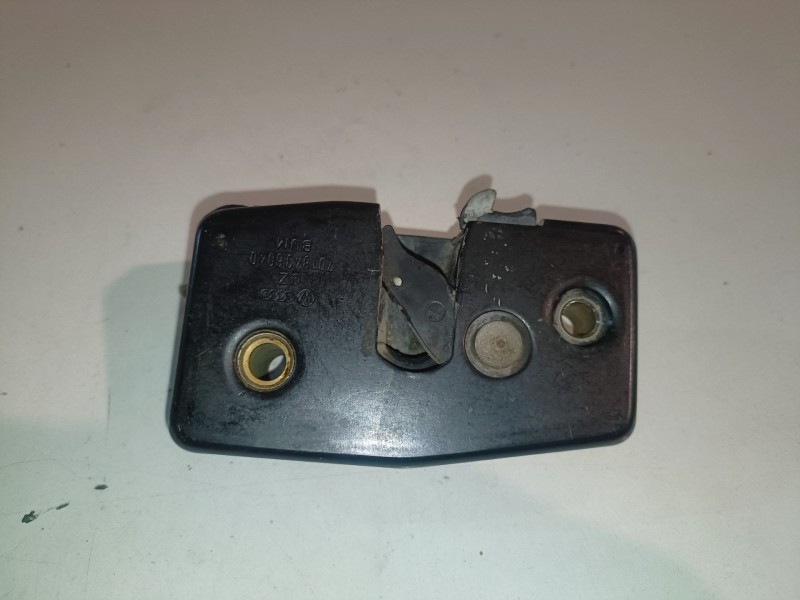 Recambio de cerradura puerta lateral derecha para volkswagen t4 transporter acv referencia OEM IAM 7018436040  