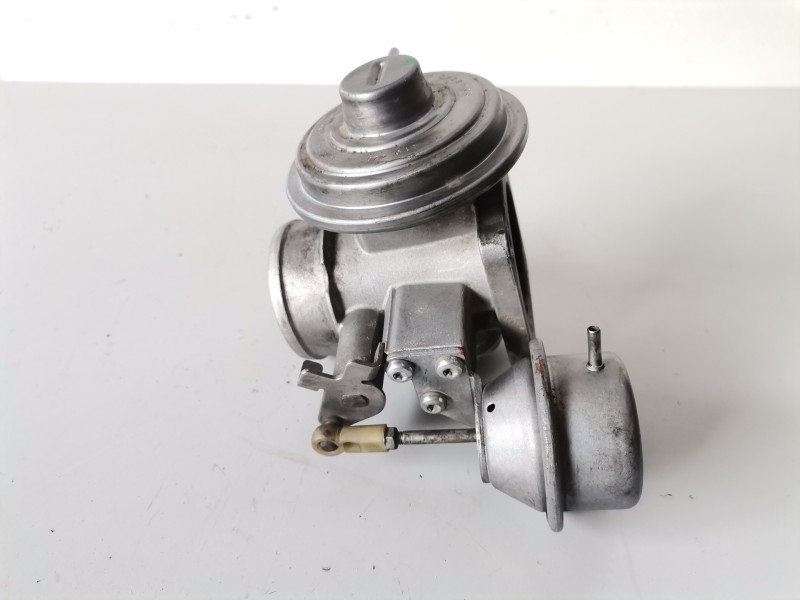 Recambio de valvula egr para chrysler voyager (rg) vm4bc referencia OEM IAM 72829005  