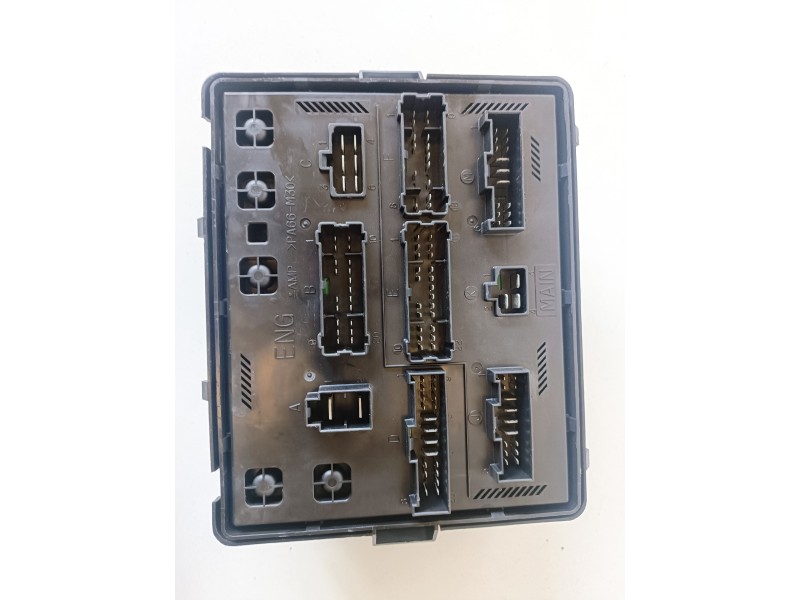 Recambio de caja reles / fusibles para ssangyong rexton d27dt referencia OEM IAM Y220EDP  